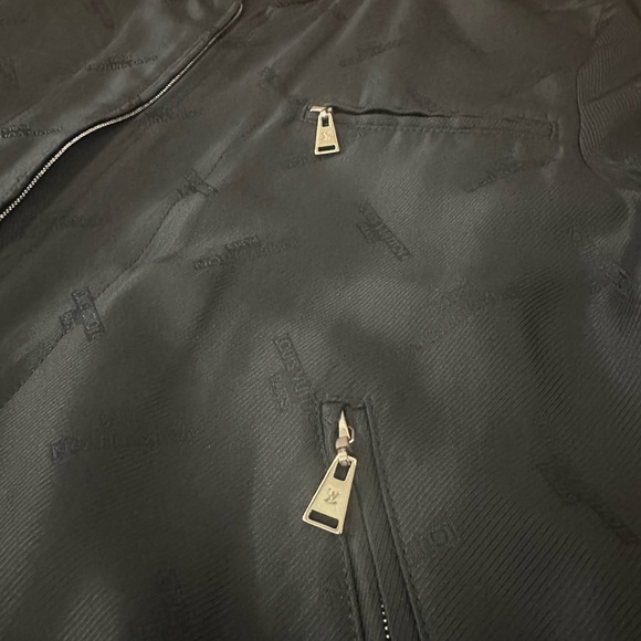 RARE Louis Vuitton "Louis Vuitton Paris" print bomber jacket sz 38 - Picture 11 of 11